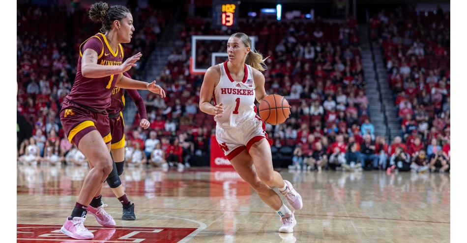 Huskers Fall in Final Seconds at Illinois